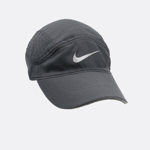 NIKE Tailwind Adjustable Dri-Fit Cap in Black OS